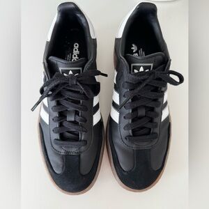 ✨ADIDAS✨ Sambae Sneakers